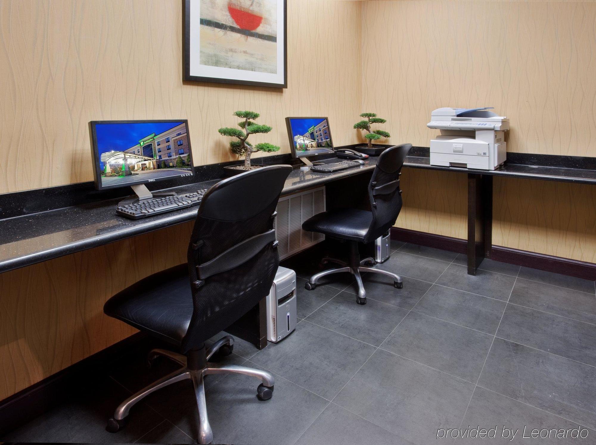 Holiday Inn Arlington Northeast By Ihg Buitenkant foto