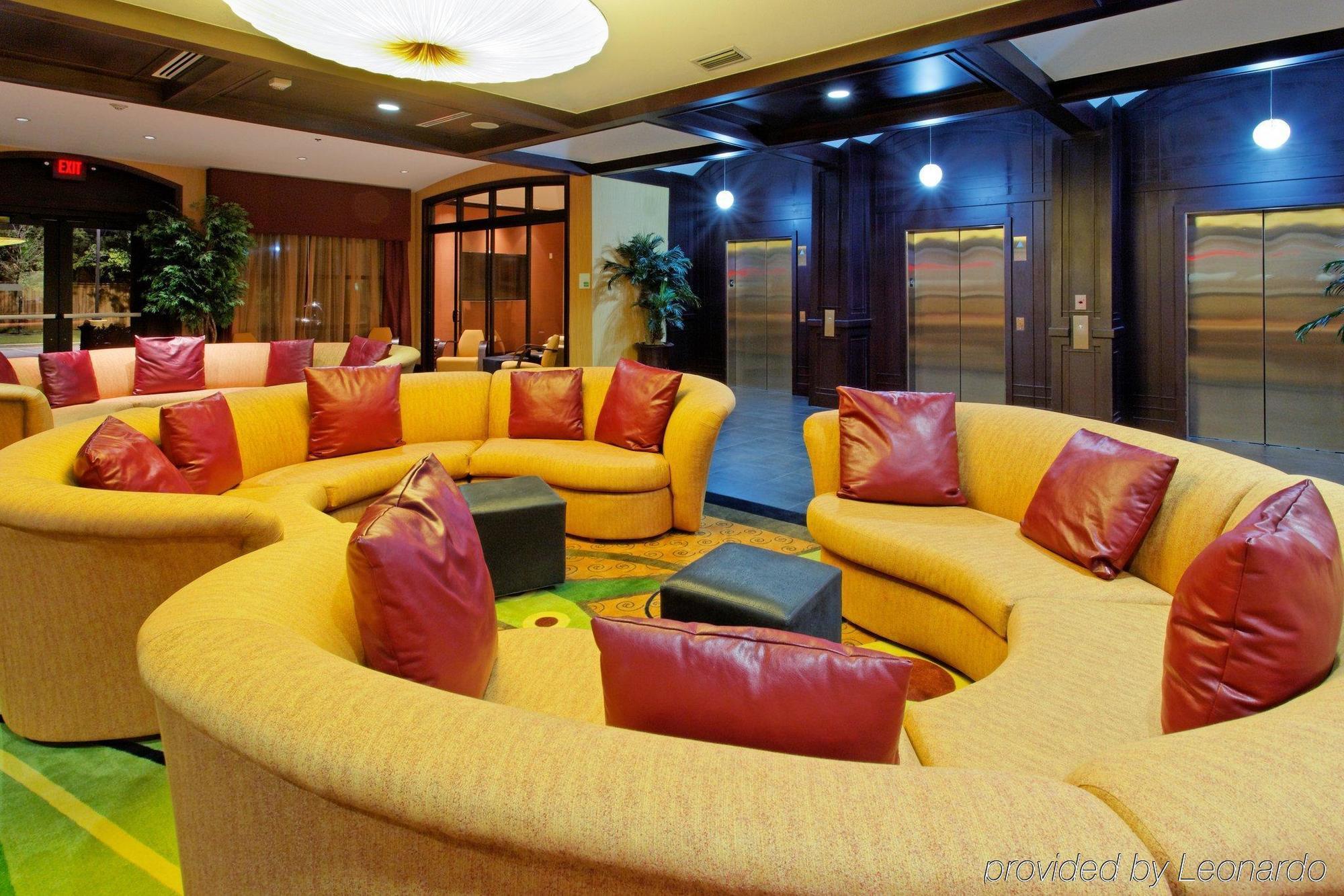 Holiday Inn Arlington Northeast By Ihg Buitenkant foto