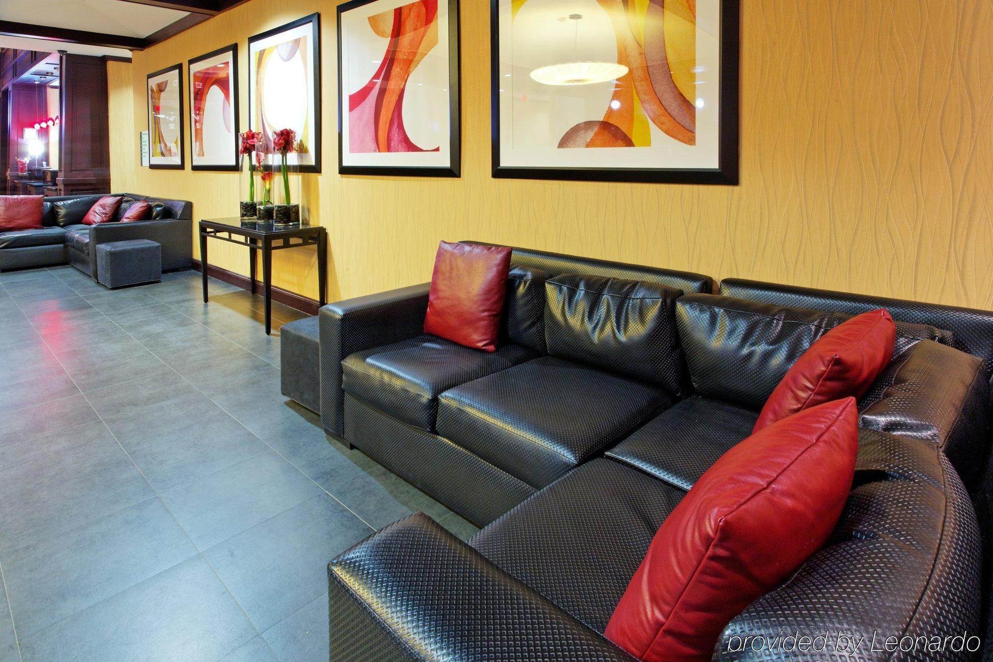 Holiday Inn Arlington Northeast By Ihg Buitenkant foto
