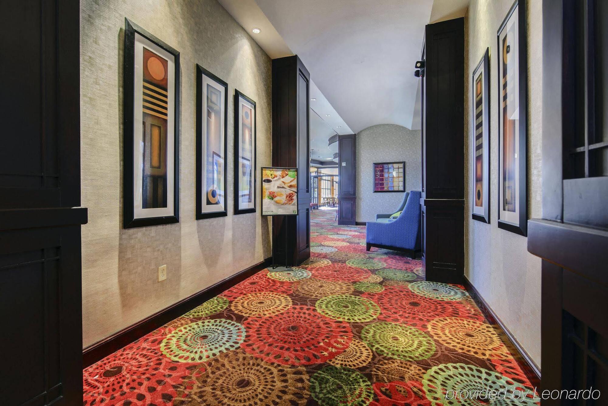 Holiday Inn Arlington Northeast By Ihg Buitenkant foto